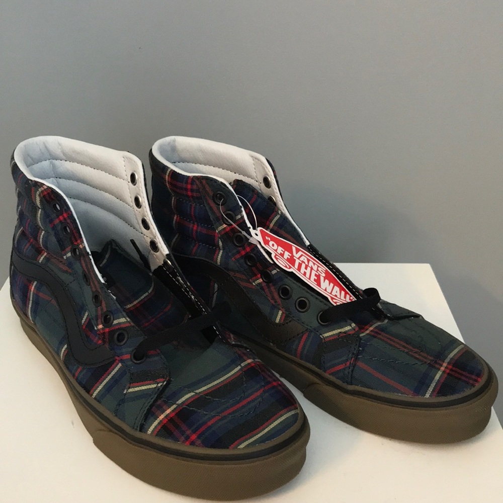 Plaid high top Vans size 9 women/7.5 men